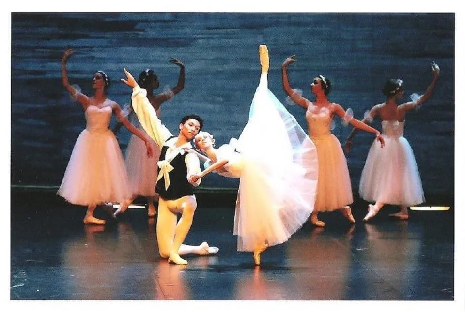Classical performance with corps de ballet